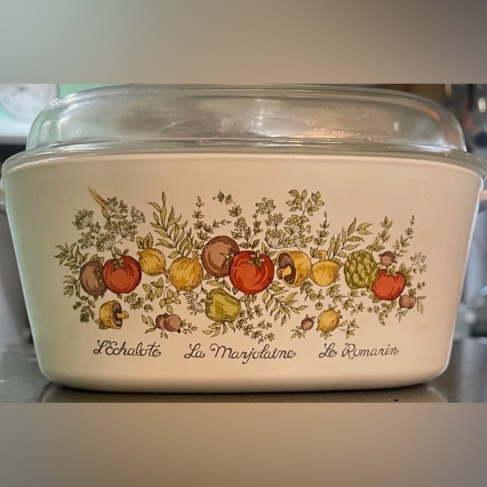 CorningWare 5 Liter A-5-B Spice Of Life
L'Echalote La Mariolaine Le Romarin
Rare